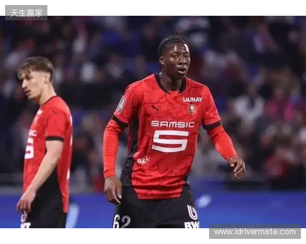 卫报记者:曼联考虑加强对雷恩前锋梅特的追求,身价3000万欧左右 卫报记者:曼联考虑加强对雷恩前锋梅特的追求,身价3000万欧左右